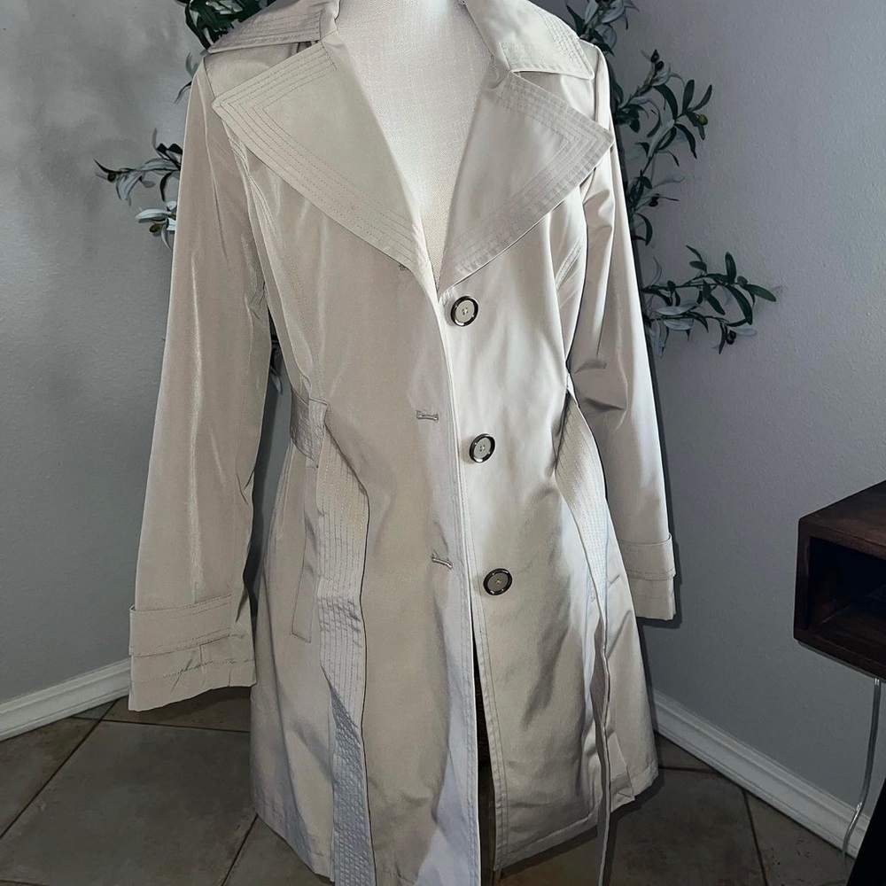 Hooded Trench coat